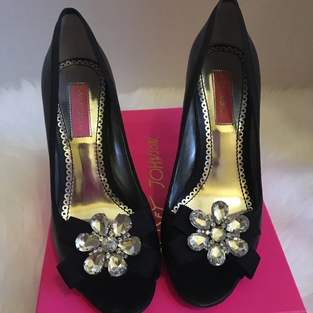 Betsey Johnson Stiletto pumps - Picture 1 of 12